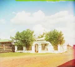 Часовня [где был заключен Михаил Никитич Романов], вид с запада