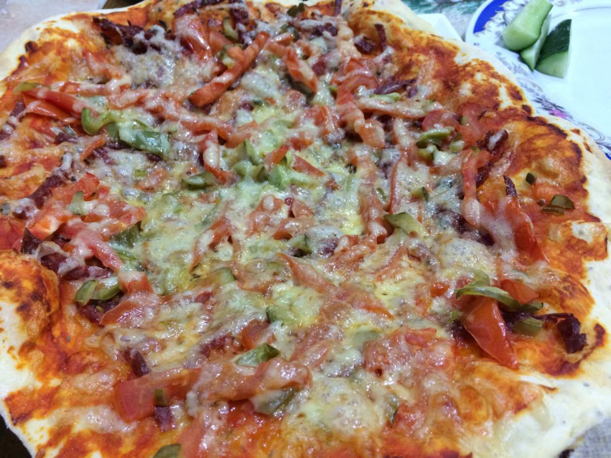 турецкая пицца с фаршем и помидорами в духовке что это такое фото 27