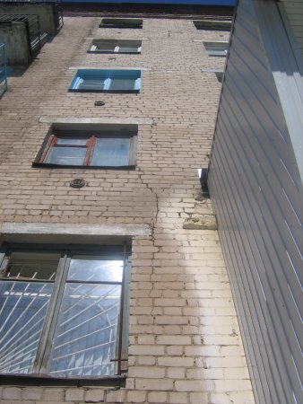 post-19100-1242835344_thumb.jpg