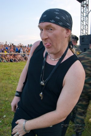 post-1301-0-29722700-1311577143_thumb.jpg