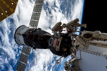 iss02.jpg